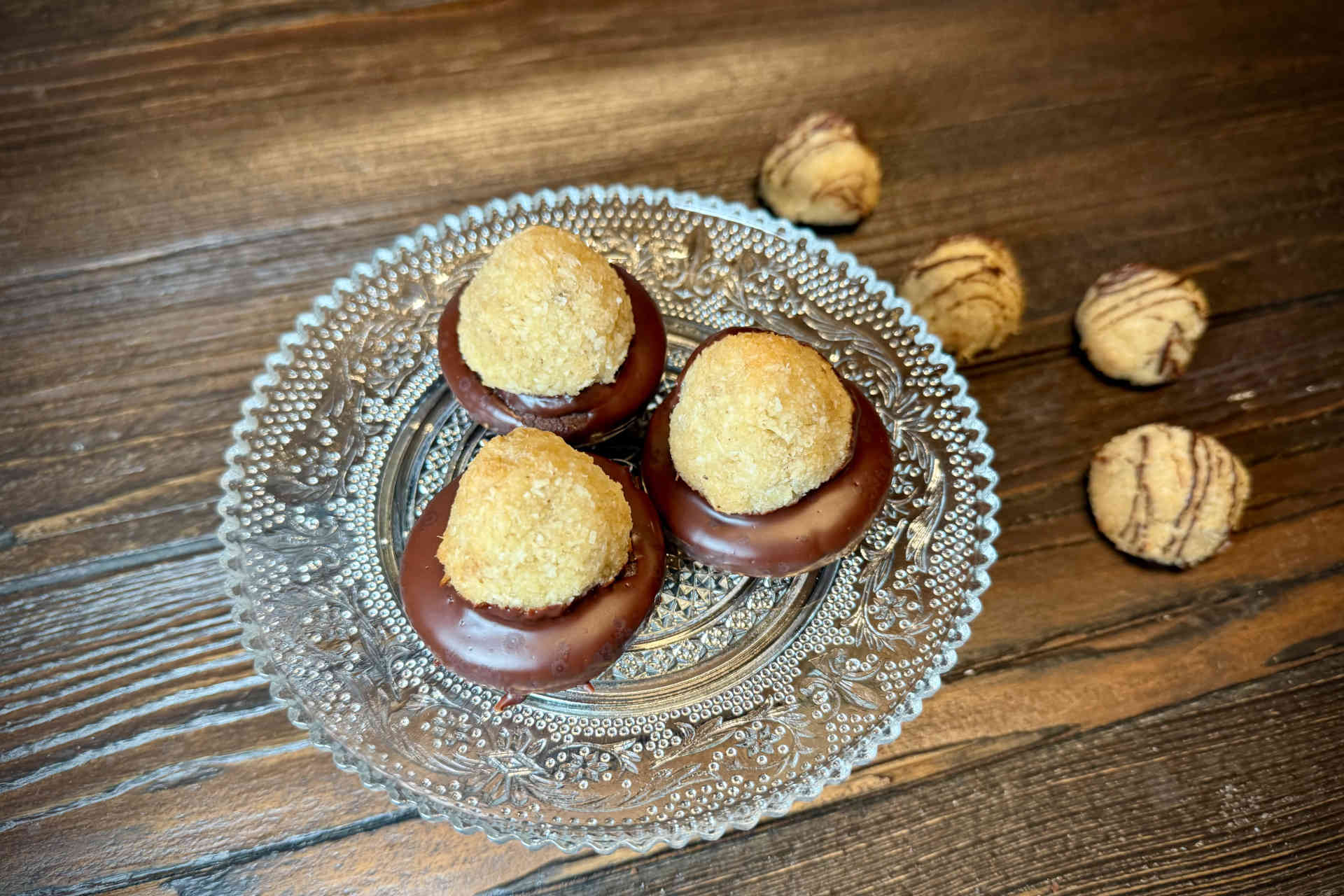 Kokoskuppeln mit Schokolade & Ganache