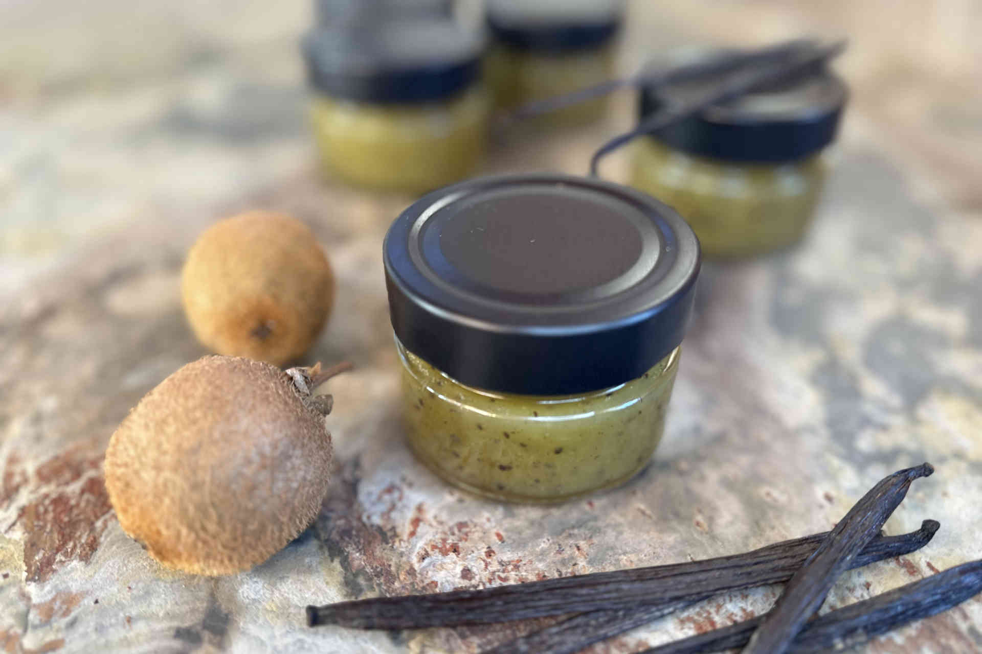 Fruchtig-exotischer Genuss: Kiwi-Marmelade mit Birnen und Vanille – Bild 1