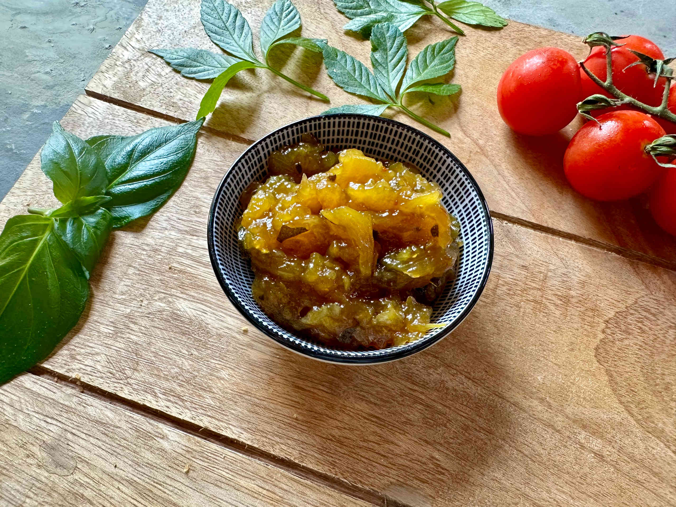 Zucchini-Zwiebel-Chutney mit Curry aus dem Thermomix