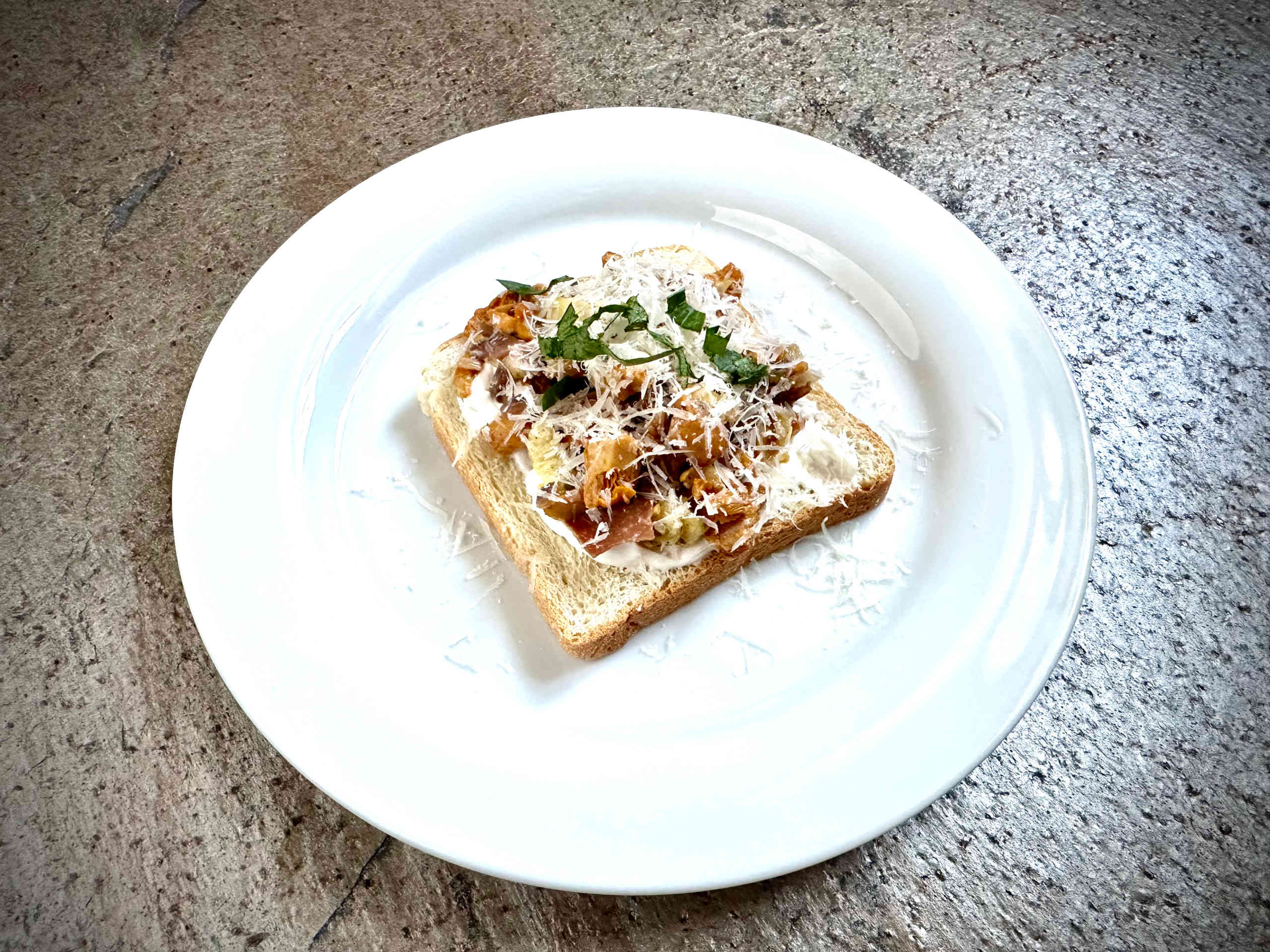 Mushroom toast
