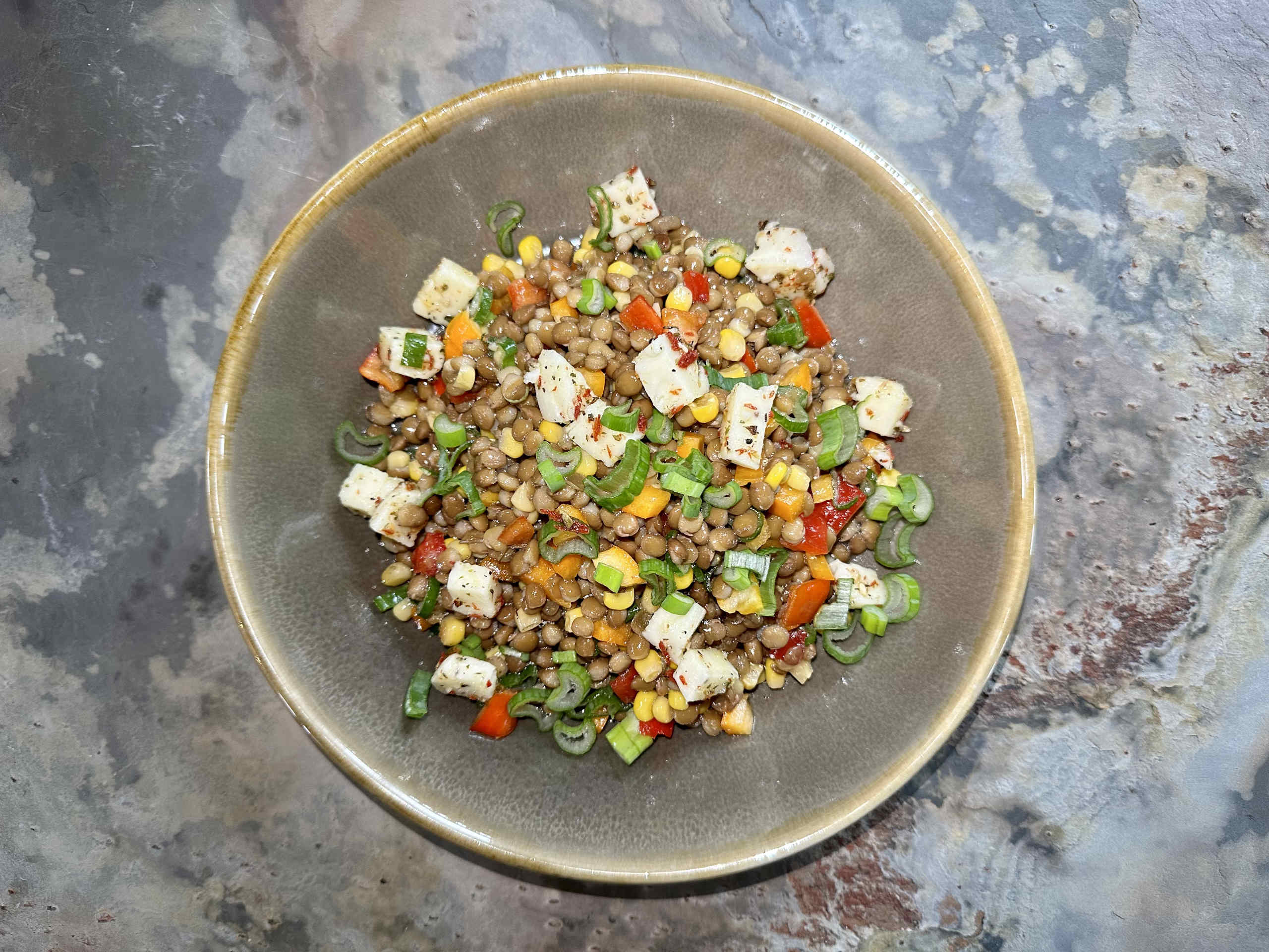 Linsensalat mit Schafskäse