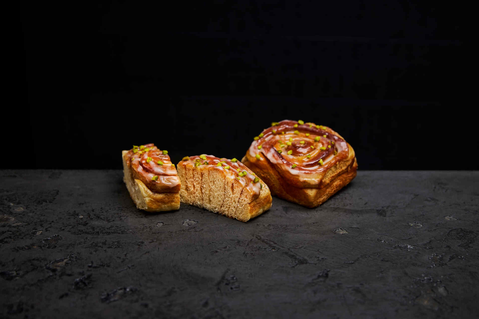 Zimtschnecken mit zartschmelzendem Frosting: Danish Cinnamon Rolls – Bild 1