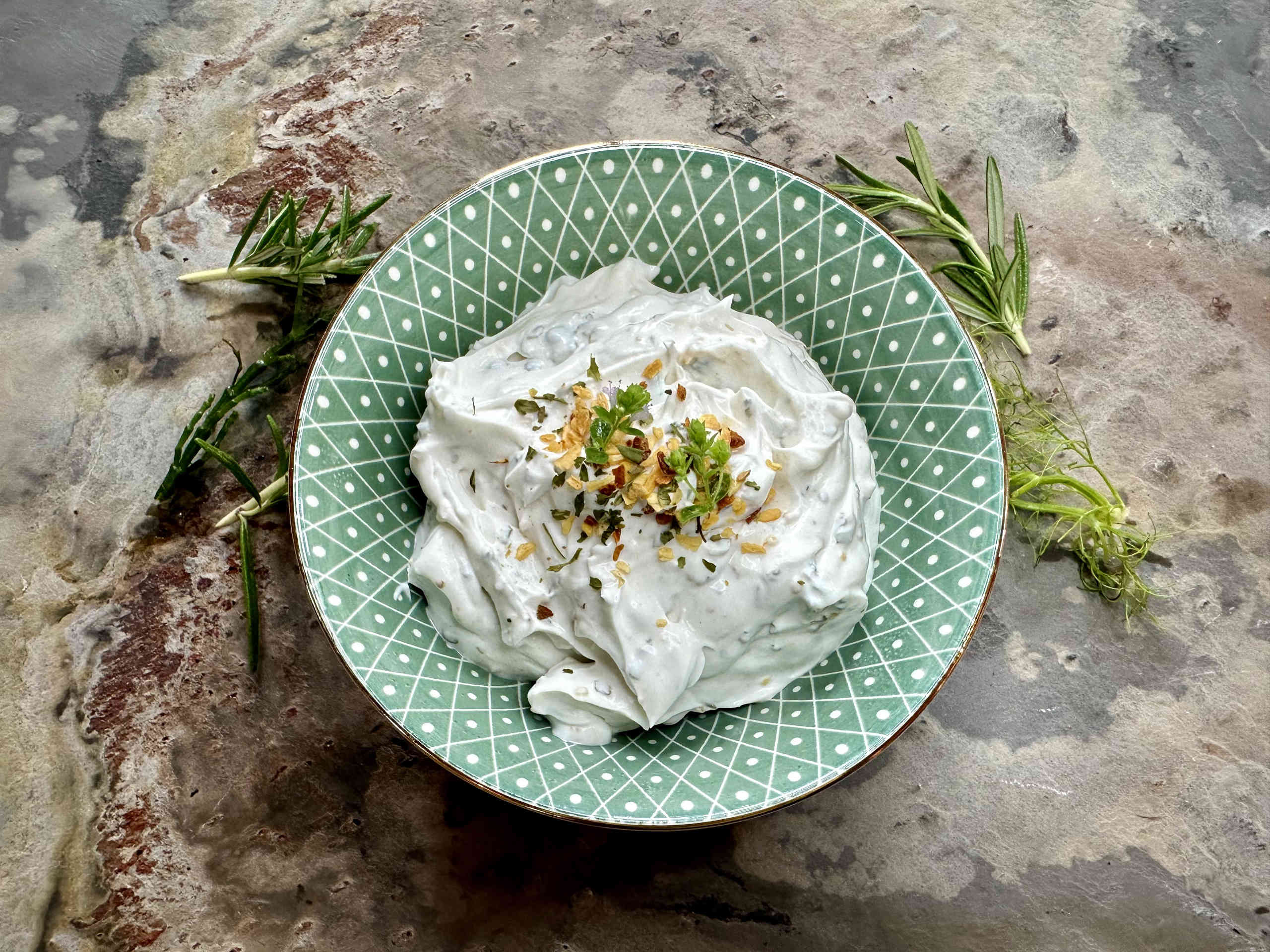 Veganer Kräuteraufstrich