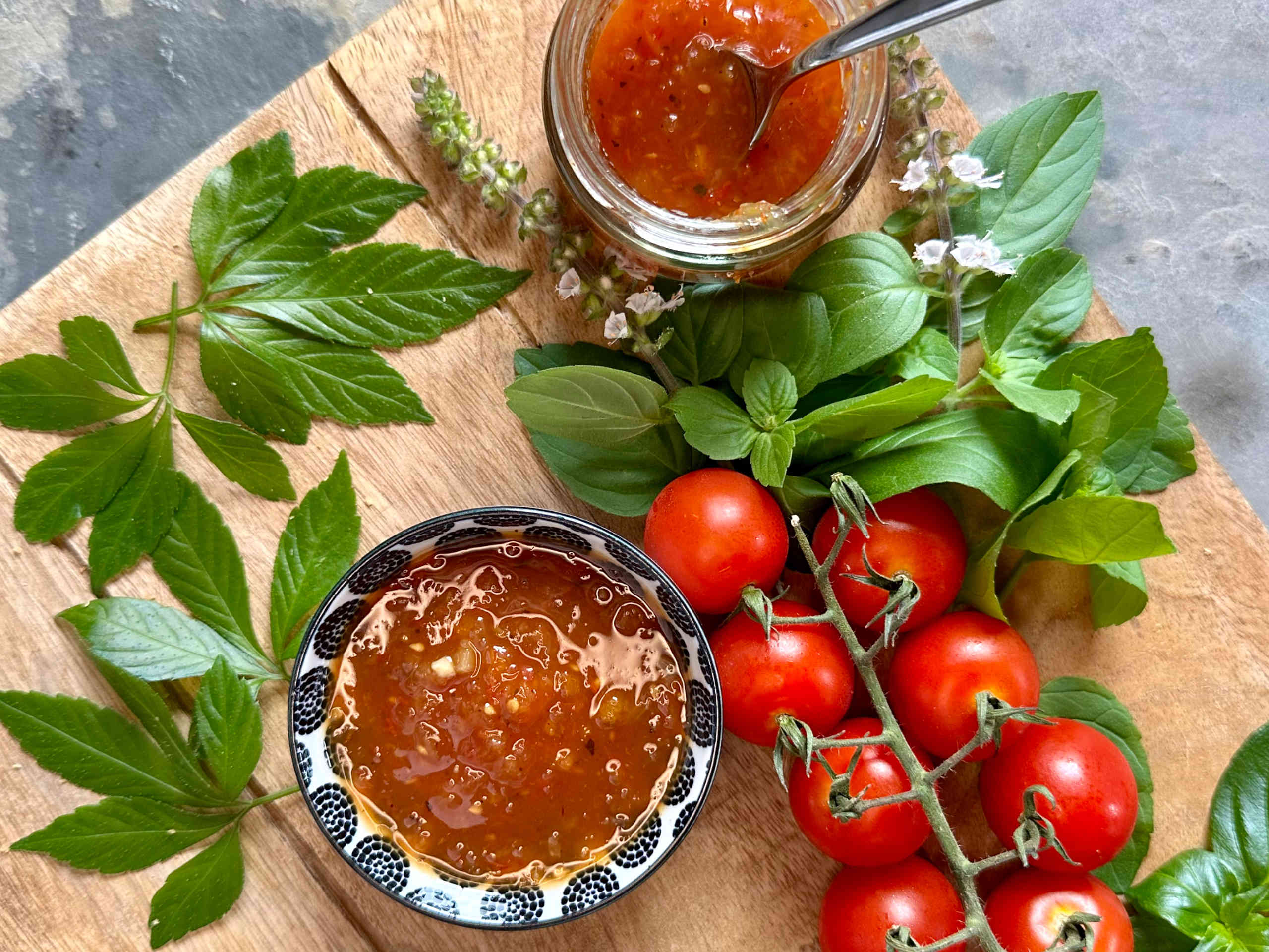 Einfaches Tomaten Paprika Relish
