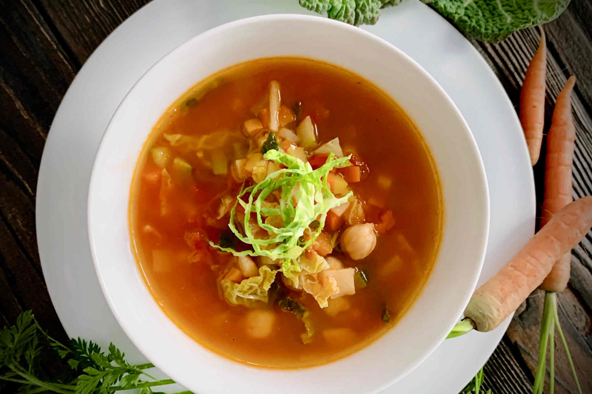 Gemüsesuppe mit Grünkohl als Vitaminbombe: Kale Minestrone